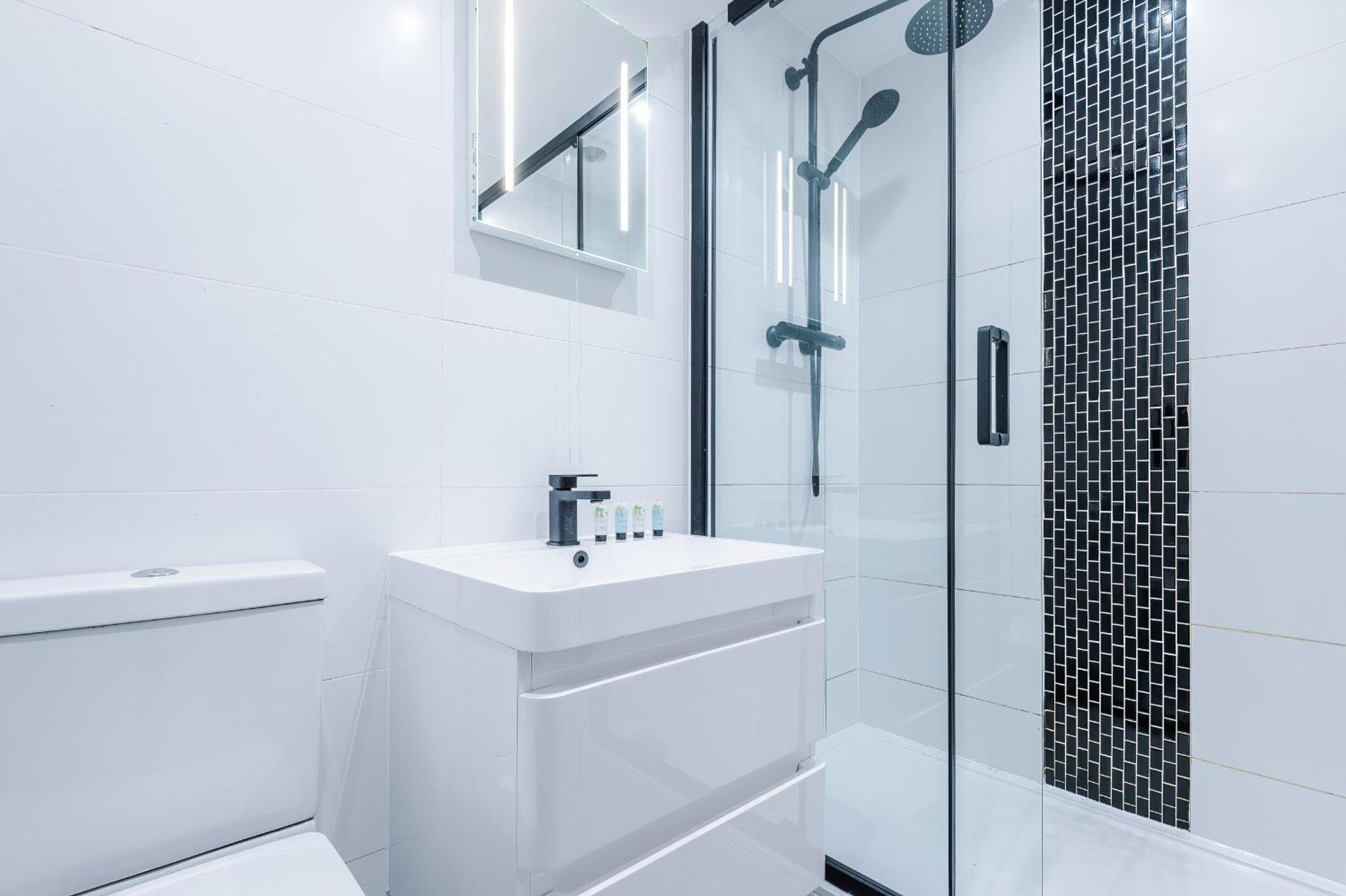 פרסטון Charles House Serviced Apartments מראה חיצוני תמונה